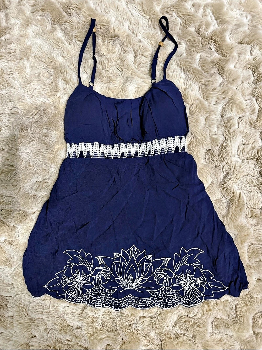 Heart & Soul Floral Embroidered Babydoll Top Large